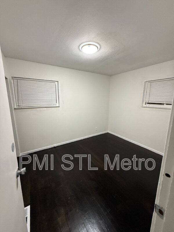 House for rent at 10613 Spring Garden Dr, Saint Louis, MO 63137
