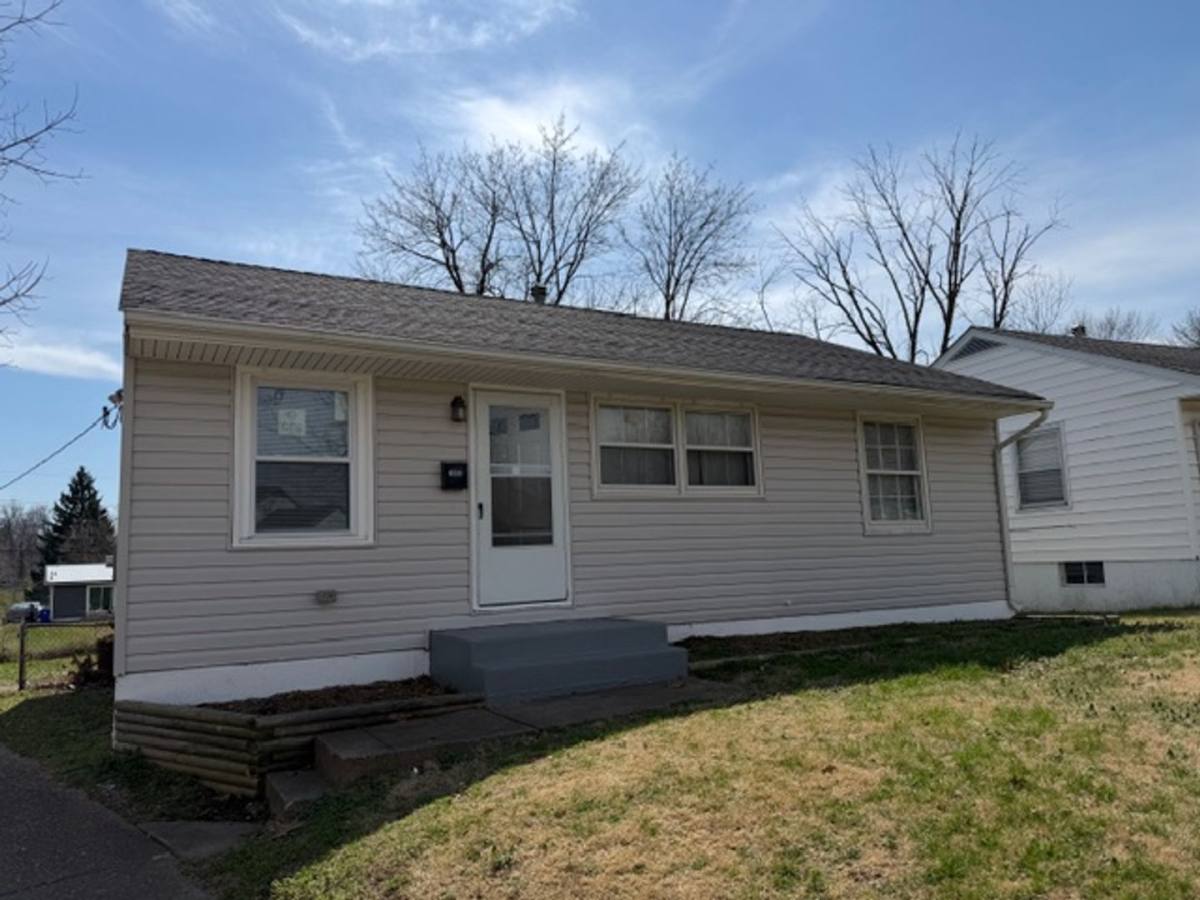 House for rent at 308 Lanark Rd, Saint Louis, MO 63137
