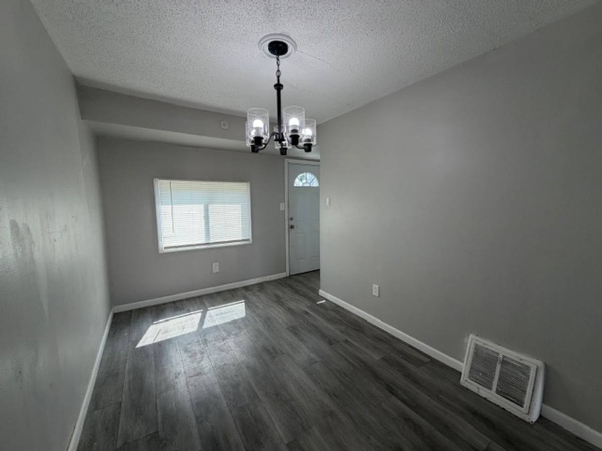 House for rent at 308 Lanark Rd, Saint Louis, MO 63137