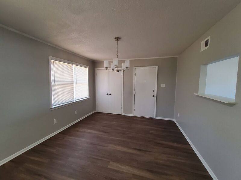 House for rent at 5286 Broken Oak Dr, Memphis, TN 38127