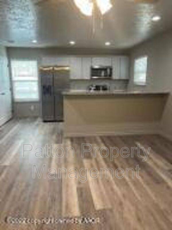 Apartment for rent at 102 8th St #D, Farwell, TX 79325