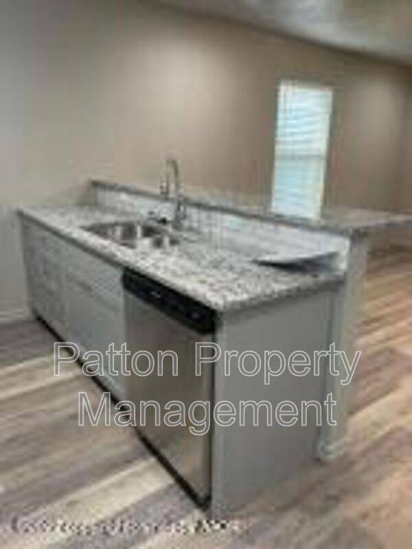Apartment for rent at 102 8th St #D, Farwell, TX 79325