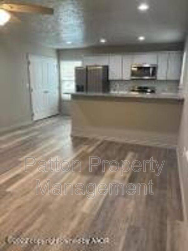 Apartment for rent at 102 8th St #D, Farwell, TX 79325