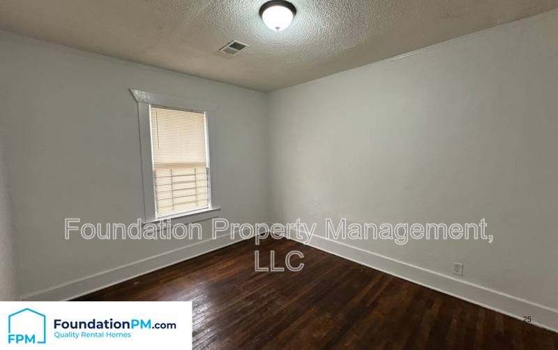 House for rent at 914 Garland St, Memphis, TN 38107