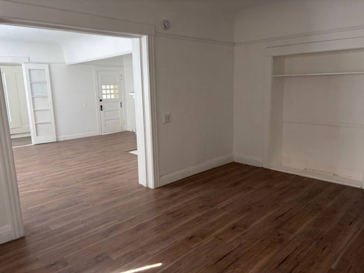 Apartment for rent at 915 E 23rd St, Los Angeles, CA 90011
