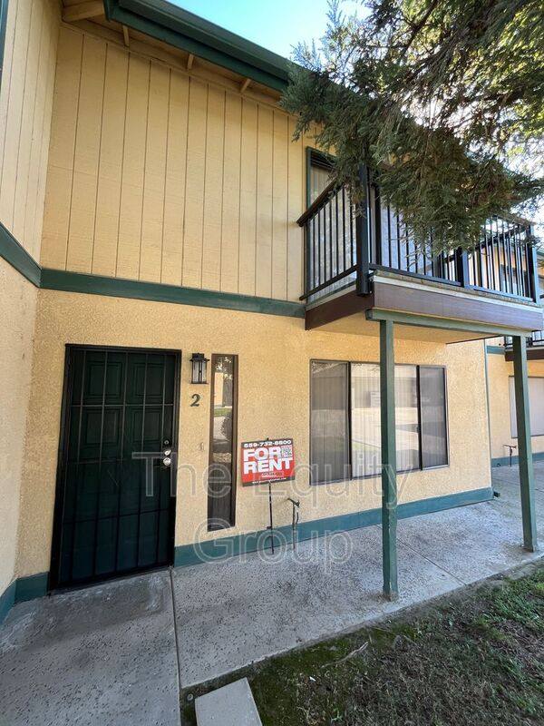 Townhouse for rent at 351-360 N Capitola Court 351 Capitol 2, Porterville, CA 93257