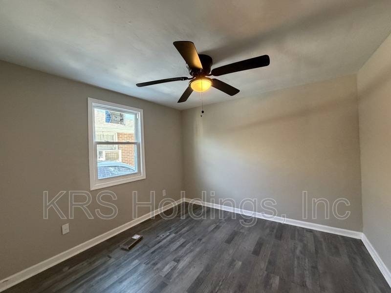 Apartment for rent at 709 33rd St #1, Newport News, VA 23607