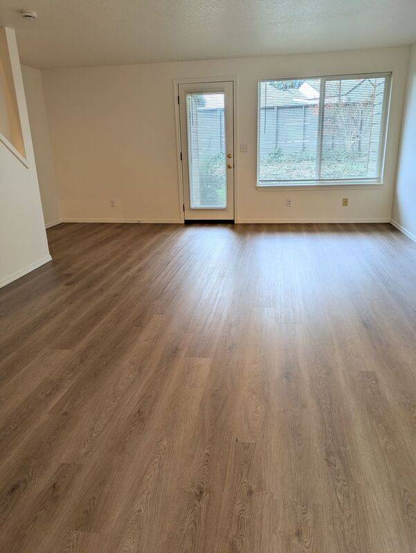 Townhouse for rent at 17979 SW 115th Ave #2, Tualatin, OR 97062