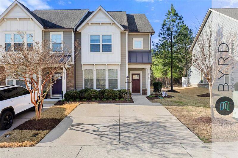 Townhouse for rent at 17549 Memorial Tournament Dr, Moseley, VA 23120