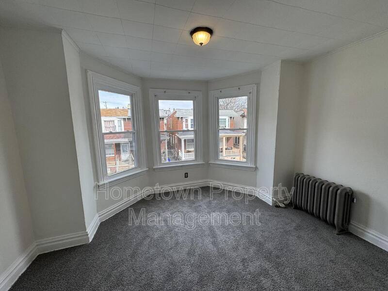 Townhouse for rent at 1615 Naudain St, Harrisburg, PA 17104