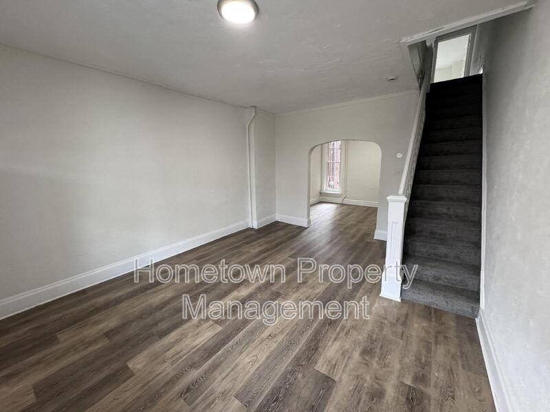 Townhouse for rent at 1615 Naudain St, Harrisburg, PA 17104