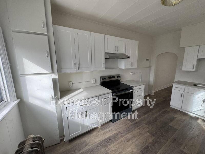 Townhouse for rent at 1615 Naudain St, Harrisburg, PA 17104