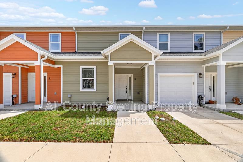 Townhouse for rent at 1611 NW 29th Rd #3, Gainesville, FL 32605