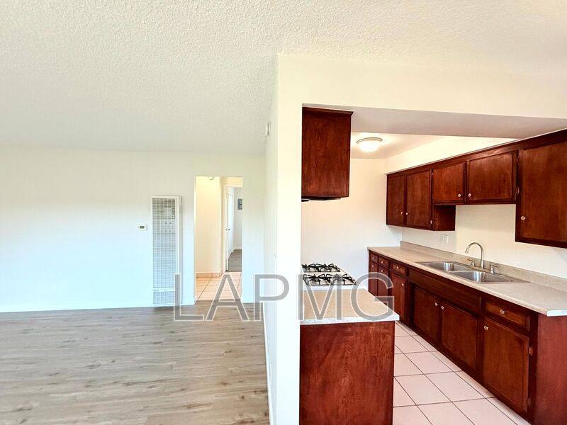 House for rent at 7035 -7039 Miles Ave #7035 B, Huntington Park, CA 90255