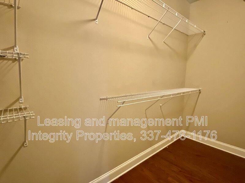 Apartment for rent at 888 S Kenilworth Parkway #6B, Baton Rouge, LA 70820