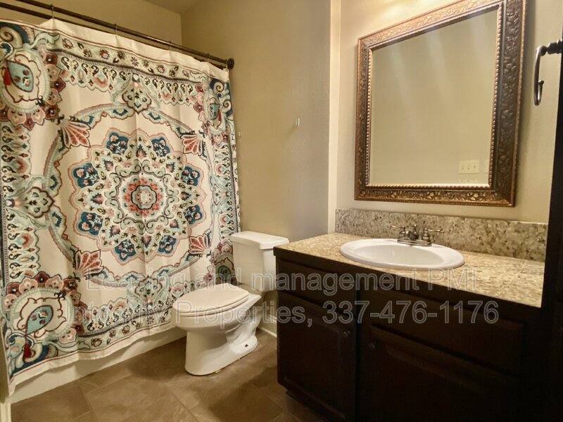 Apartment for rent at 888 S Kenilworth Parkway #6B, Baton Rouge, LA 70820