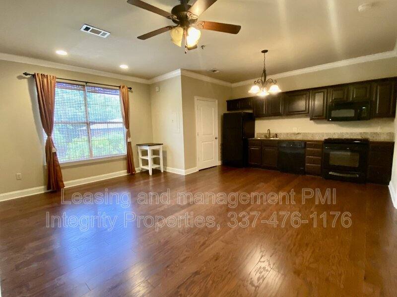 Apartment for rent at 888 S Kenilworth Parkway #6B, Baton Rouge, LA 70820