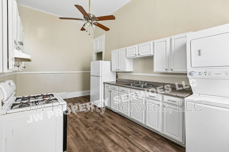 Apartment for rent at 2332 Ursulines Ave #B, New Orleans, LA 70119