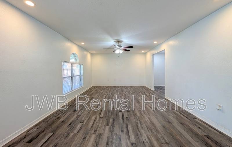House for rent at 5430 Shady Pine St S, Jacksonville, FL 32244