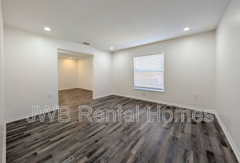 House for rent at 5430 Shady Pine St S, Jacksonville, FL 32244