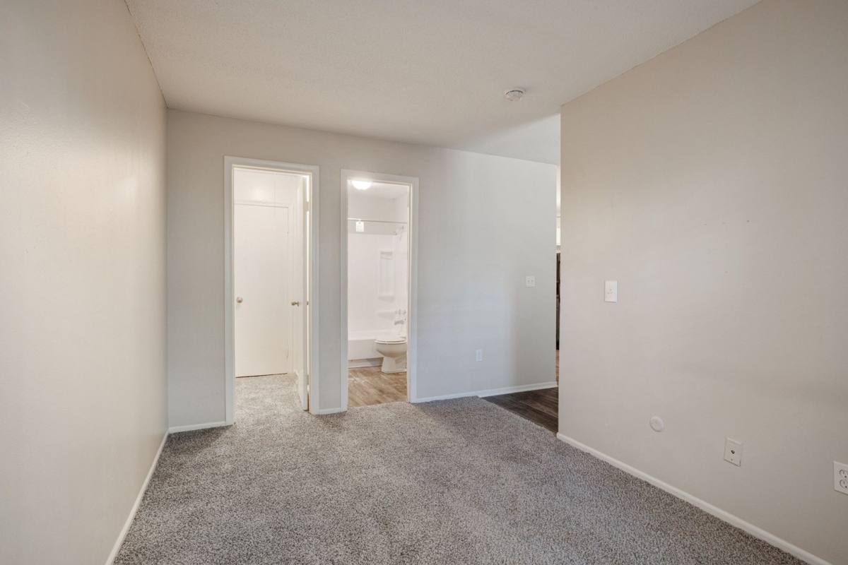 Apartment for rent at 16615 W 139th St, Olathe, KS 66062