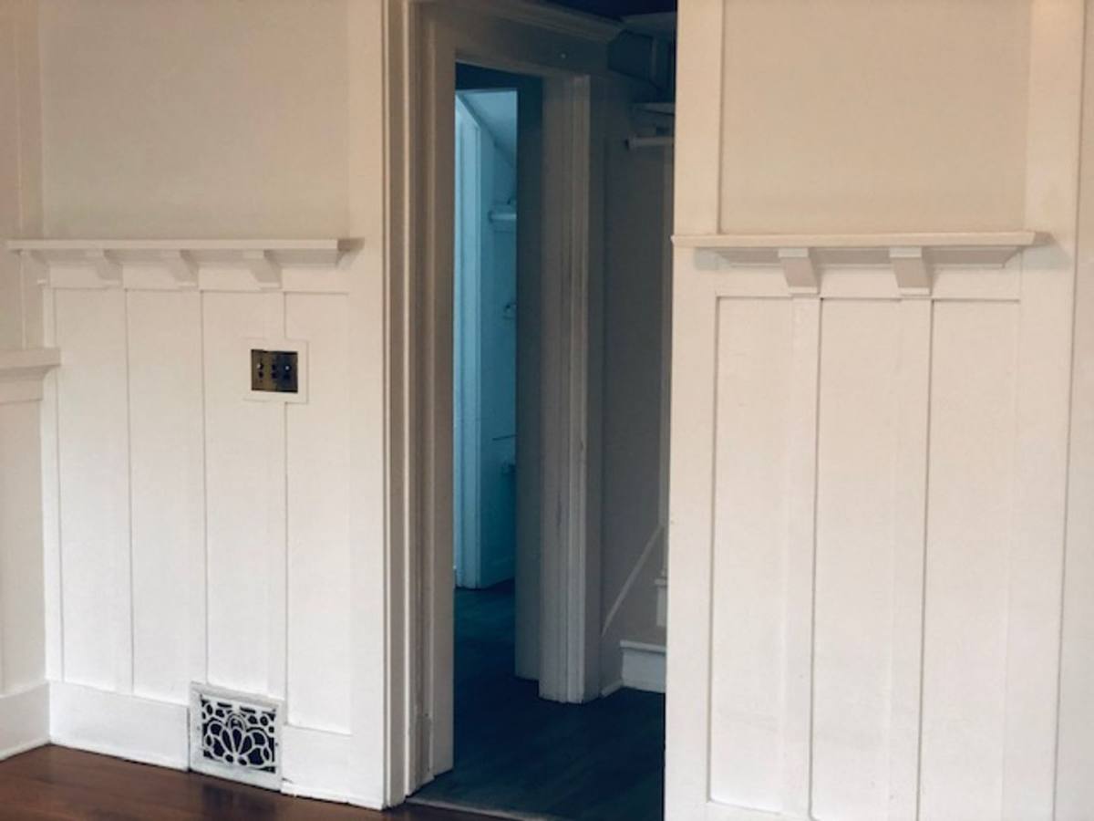 Apartment for rent at 11923-27 Venice Blvd, Los Angeles, CA 90066