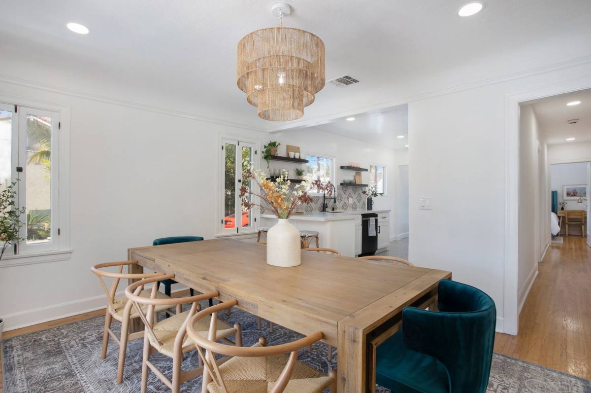 Apartment for rent at 134 Prospect Ave, Long Beach, CA 90803