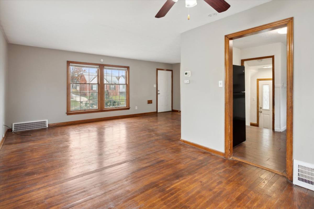 House for rent at 9504 S Highland Ave, Cleveland, OH 44125