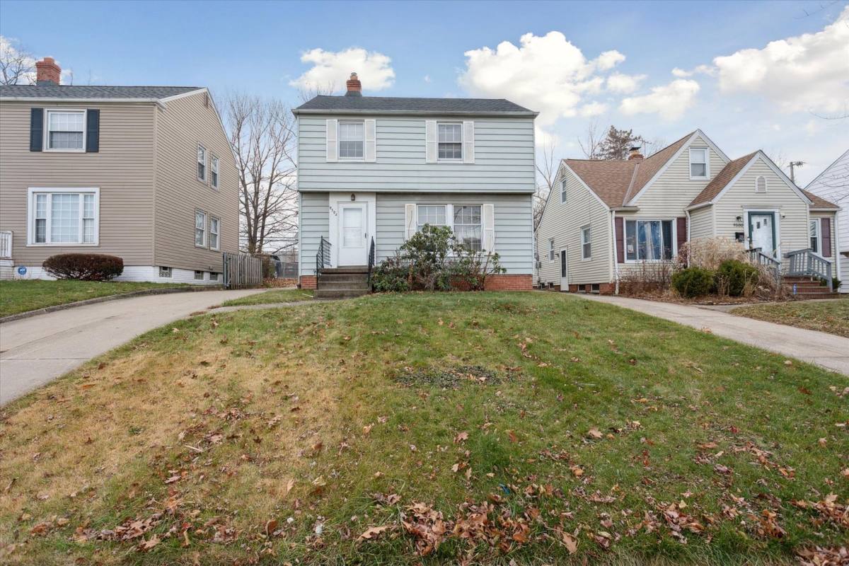House for rent at 9504 S Highland Ave, Cleveland, OH 44125