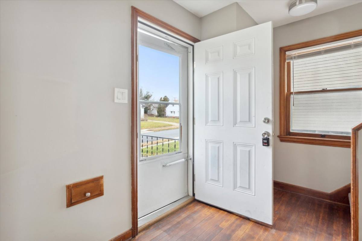 House for rent at 9504 S Highland Ave, Cleveland, OH 44125