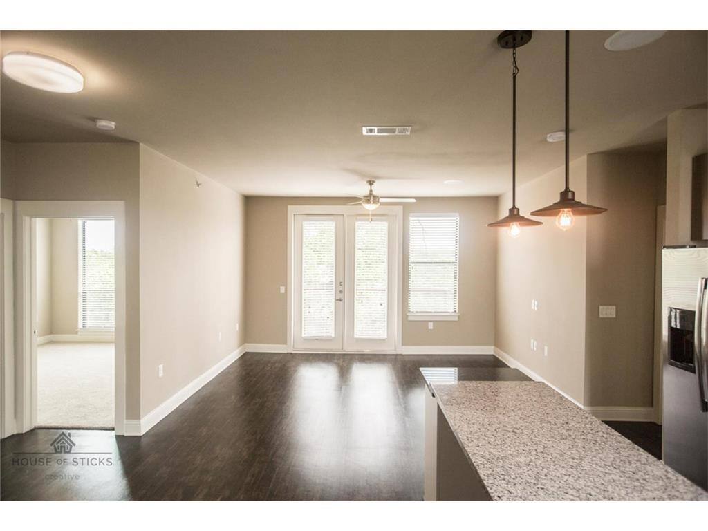 Apartment for rent at 1965 Matilda St #211, Dallas, TX 75206