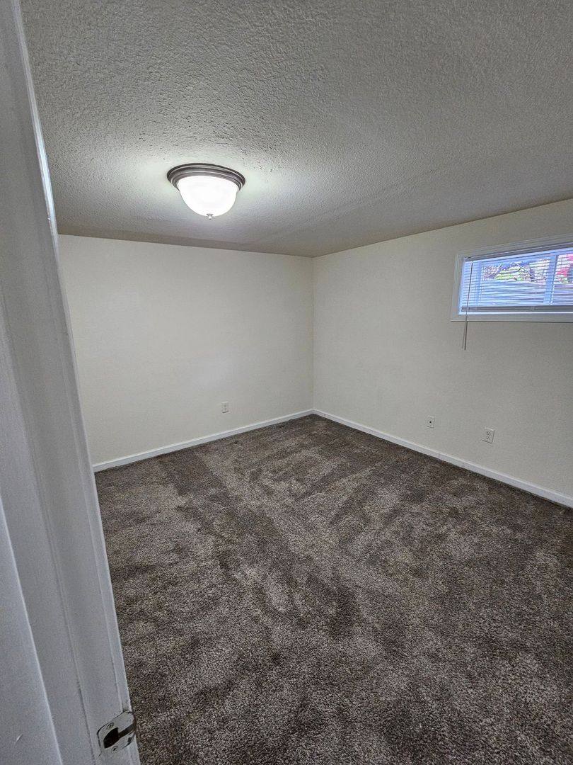 Apartment for rent at 101 College Park, Knoxville, TN 37918