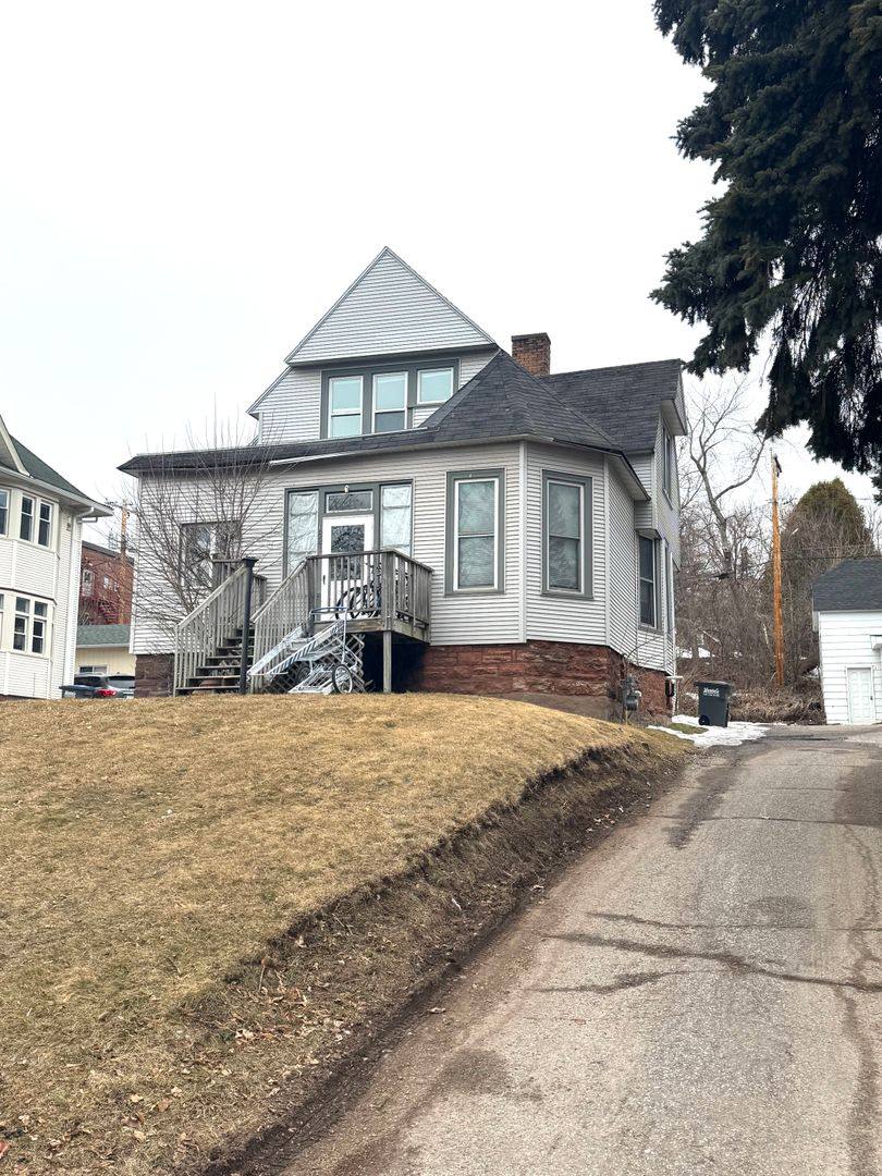 House for rent at 1821 E 1st St, Duluth, MN 55812