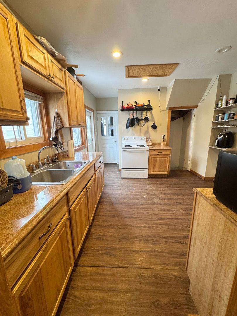 House for rent at 1821 E 1st St, Duluth, MN 55812