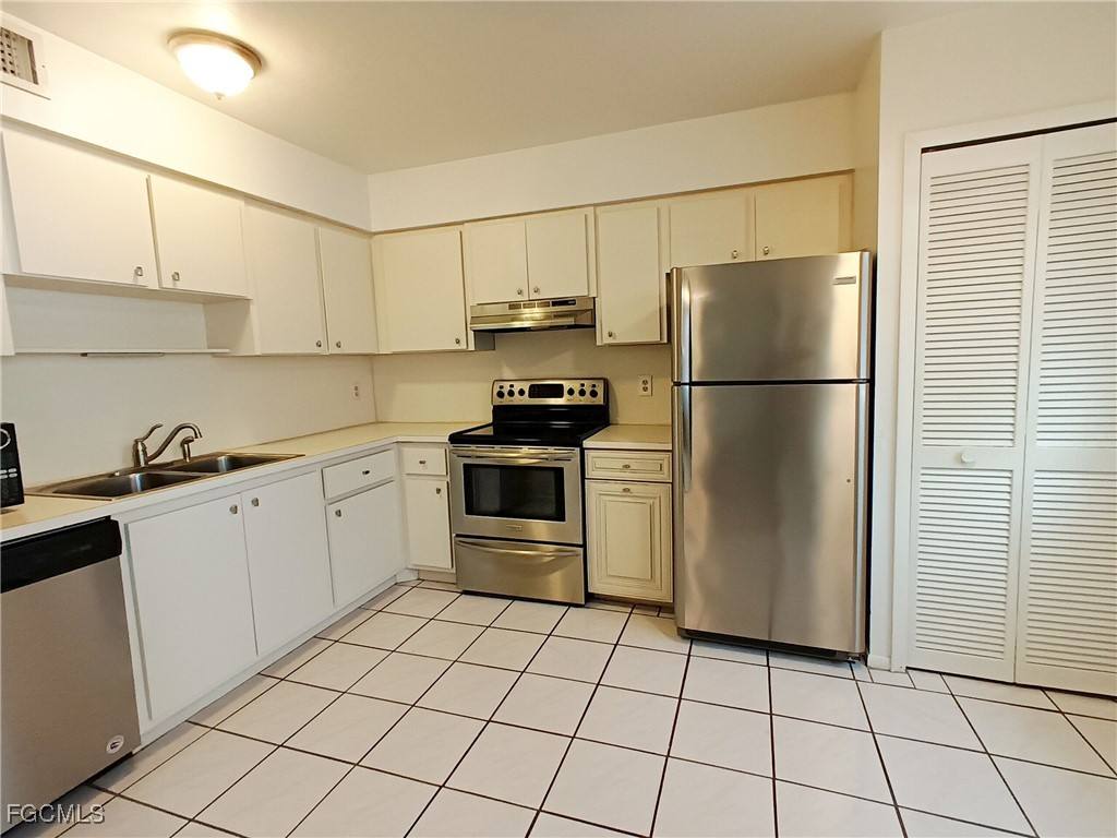 Apartment for rent at 4777 Orange Grove Blvd #6, North Fort Myers, FL 33903