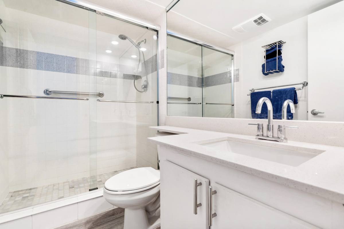 Condo for rent at 3900 Oaks Clubhouse Dr #503, Pompano Beach, FL 33069