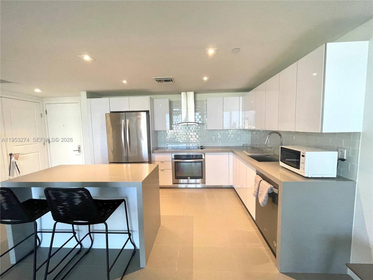 Apartment for rent at 1600 NE 1st Ave #1018, Miami, FL 33132