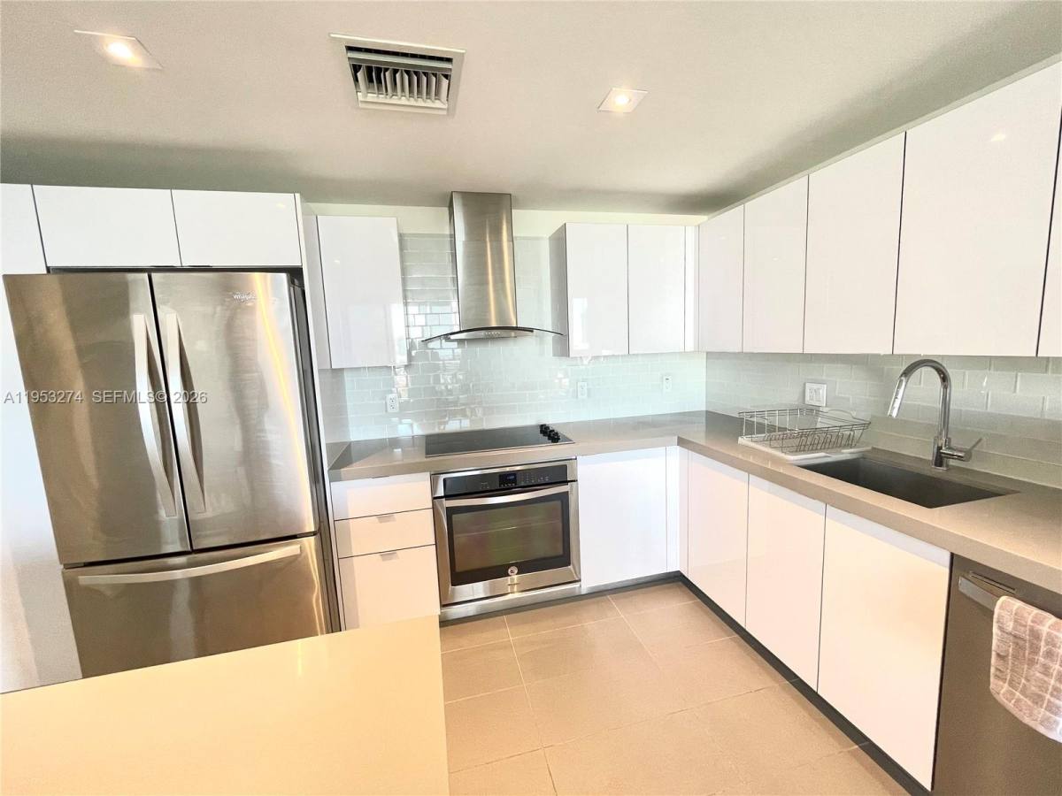 Apartment for rent at 1600 NE 1st Ave #1018, Miami, FL 33132