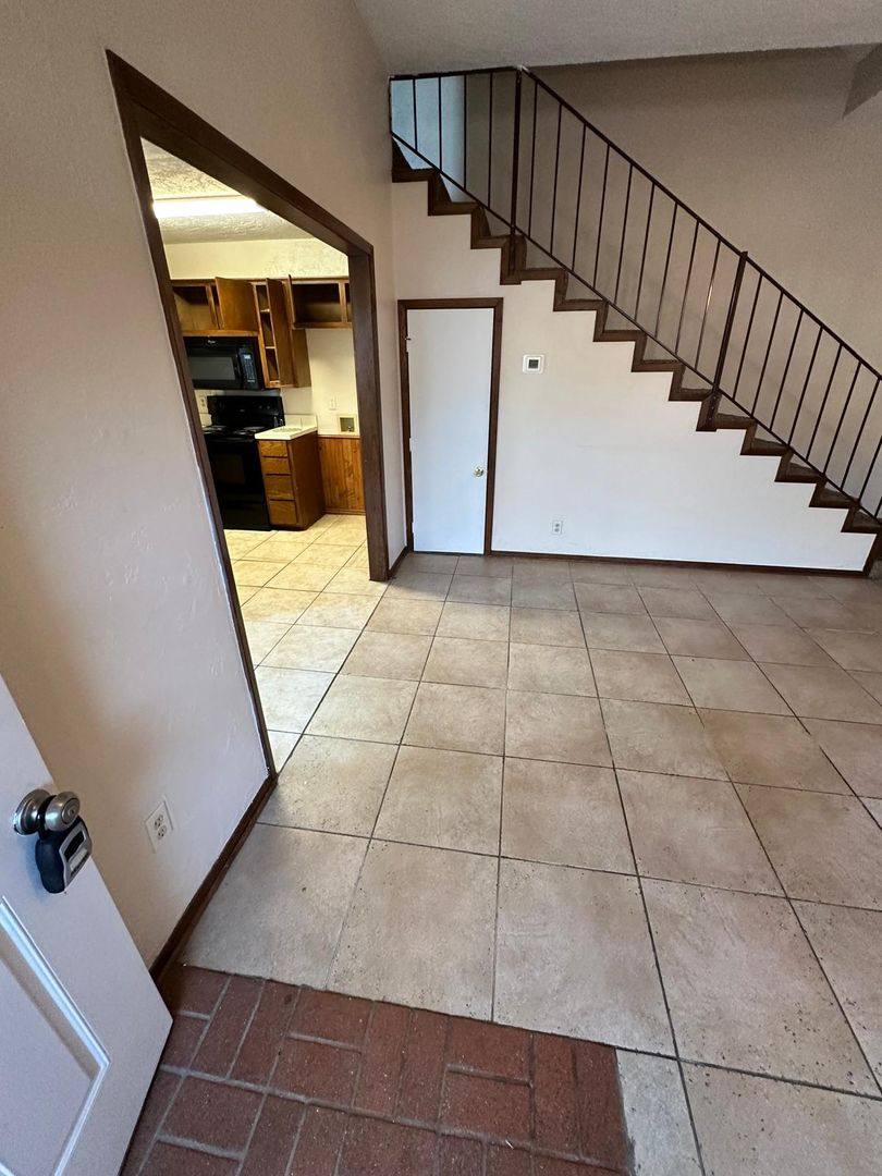 Apartment for rent at 1500 N Grant St, Sherman, TX 75092