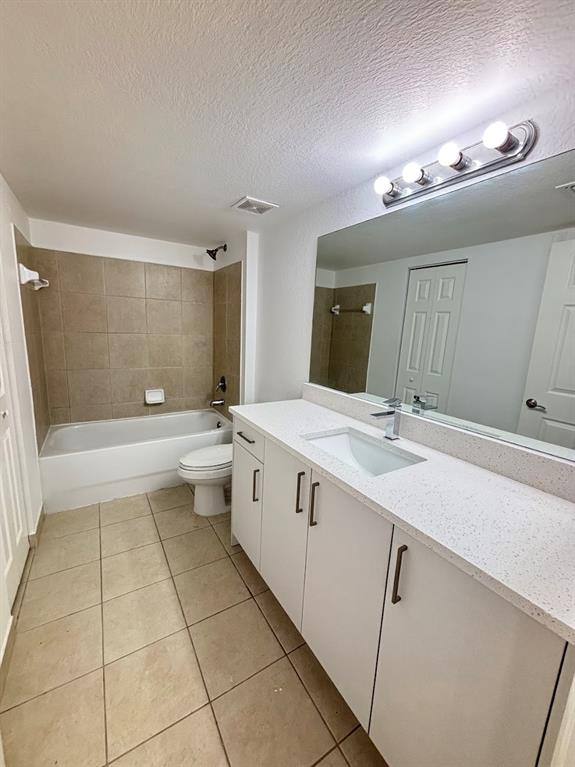 Apartment for rent at 6768 Heritage Grande #7304, Boynton Beach, FL 33437