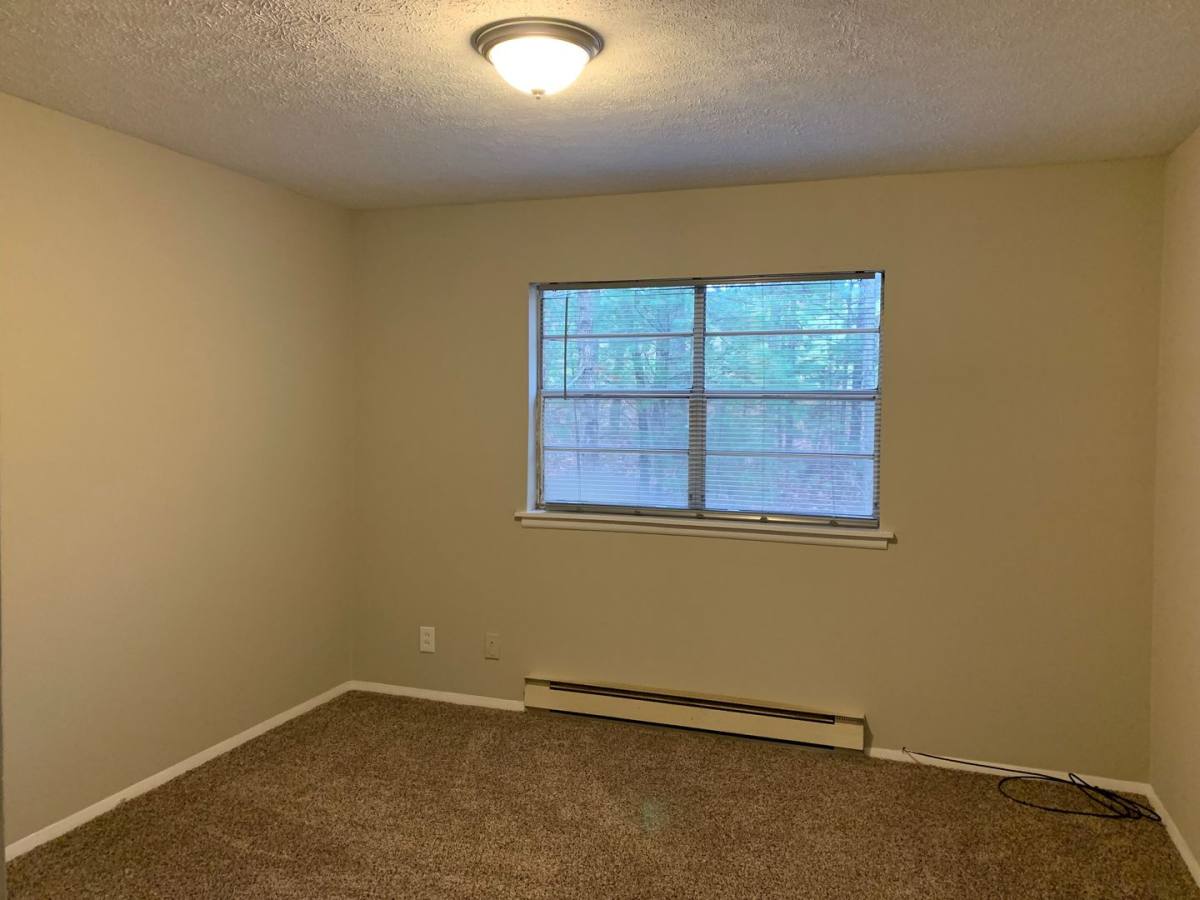 Apartment for rent at 301 W Watts St, Gretna, VA 24557