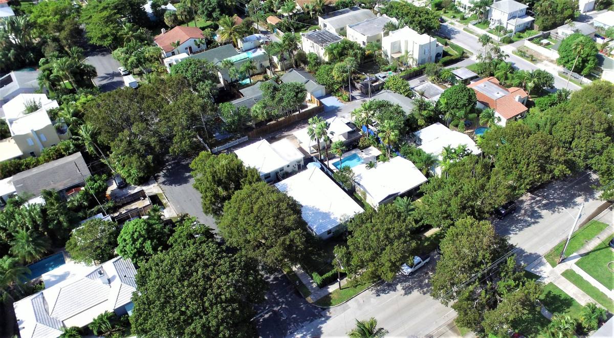 Apartment for rent at 403 32nd St #403, West Palm Beach, FL 33407