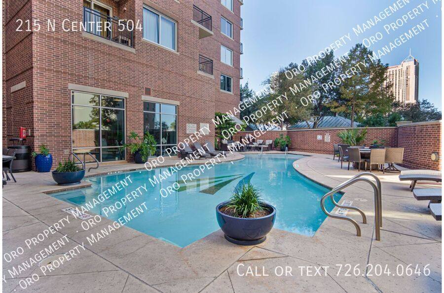 Apartment for rent at 215 N Center #504, San Antonio, TX 78202