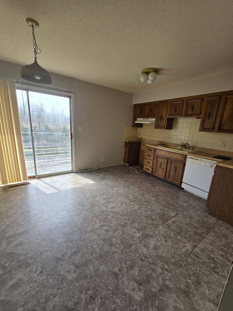 Apartment for rent at 4300-4302 Santa Barbara Dr, Columbia, MO 65201