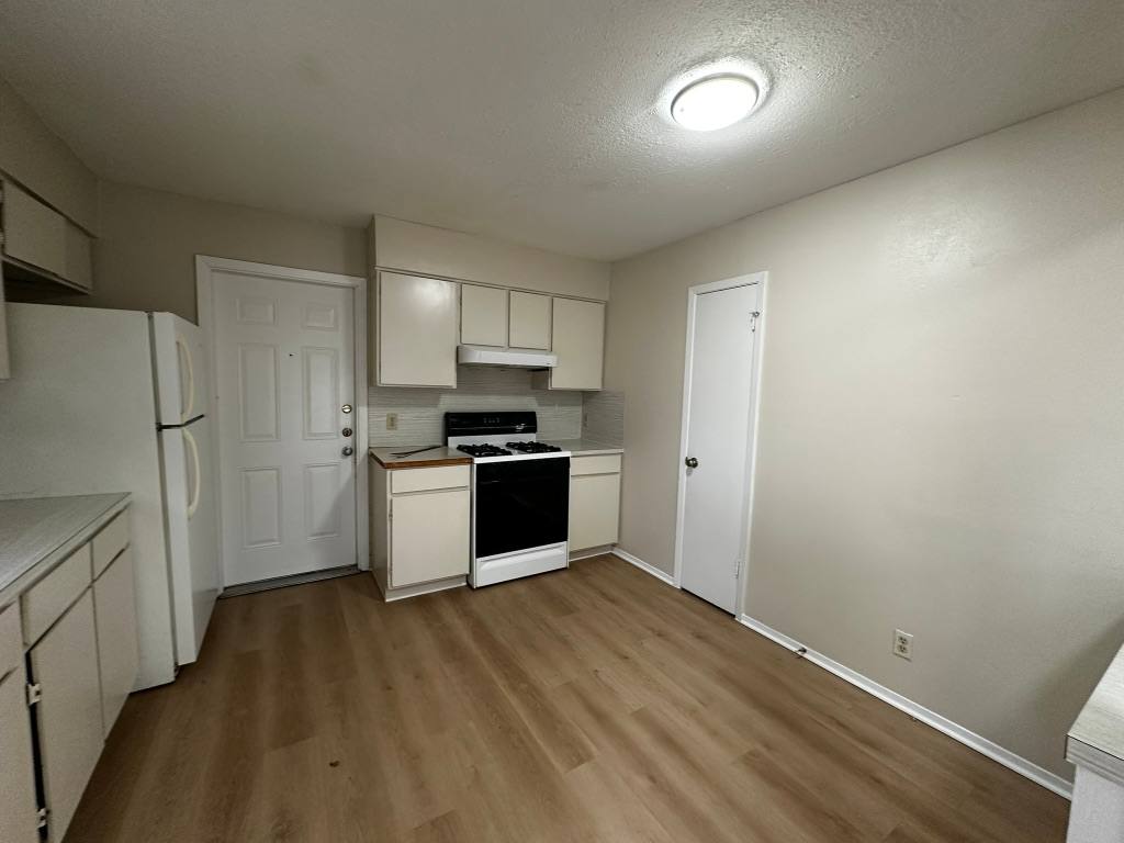 Apartment for rent at 5802 Emerald Forest Dr #5802B, Austin, TX 78745