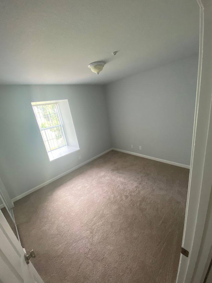 Apartment for rent at 2010 Pioneer Way, Santa Rosa, CA 95403