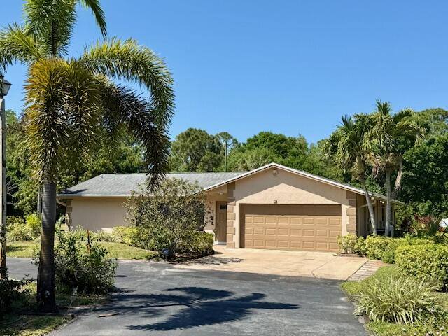 Apartment for rent at 7107 181st St, Jupiter, FL 33458