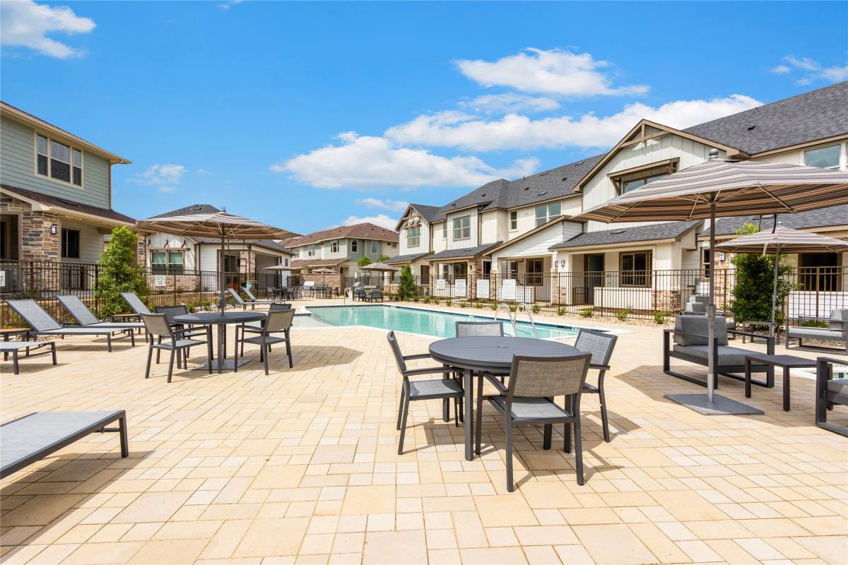 Townhouse for rent at 5900-190 Highway 287 Frontage Rd, Arlington, TX 76017