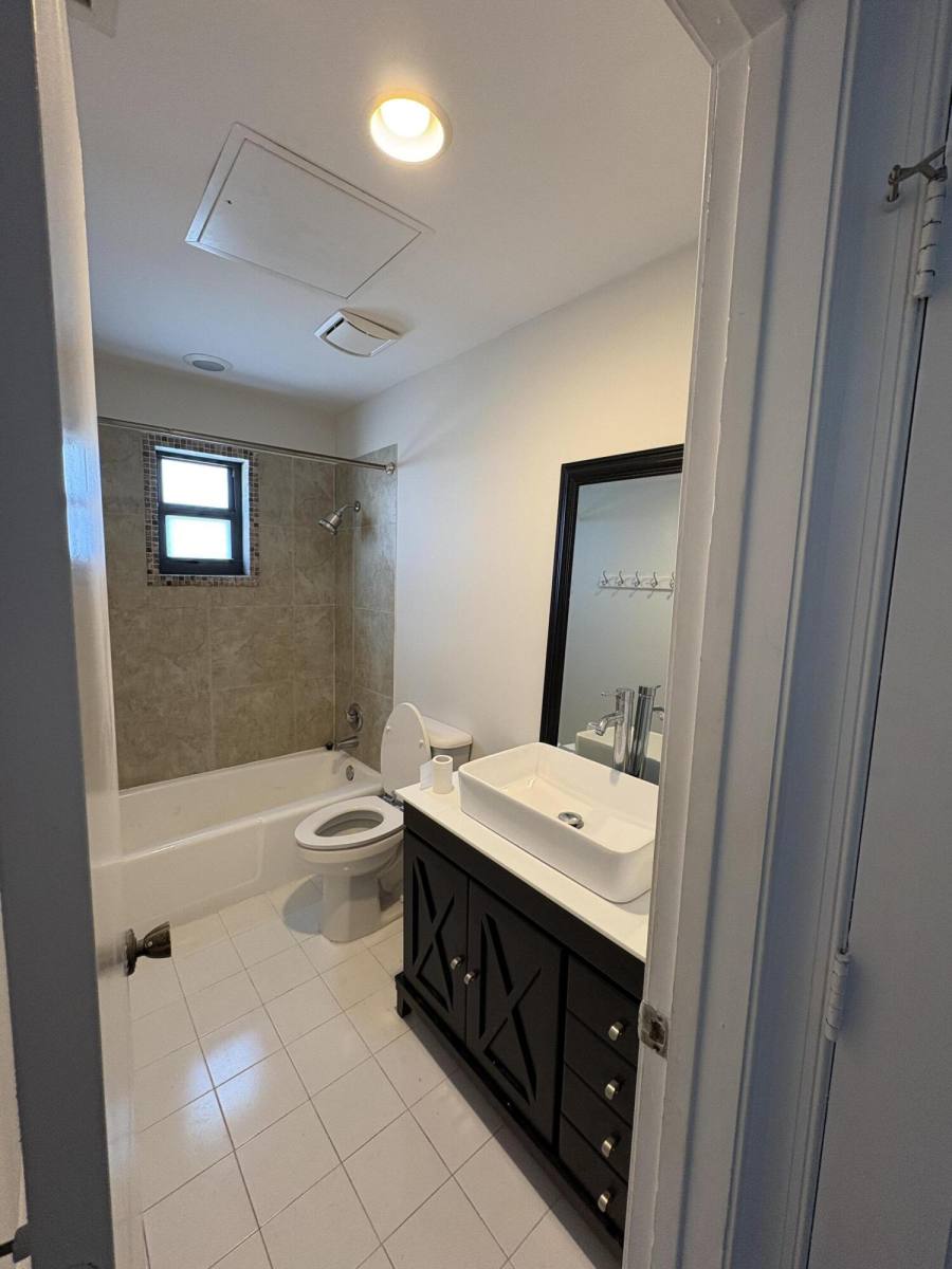 Apartment for rent at 360 Wilma Circle #360-5, West Palm Beach, FL 33404