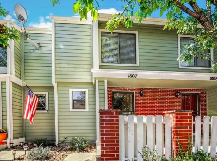 Townhouse for rent at 7474 E Arkansas Ave #1807, Denver, CO 80231